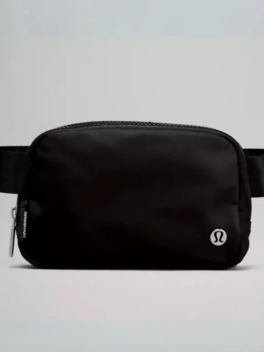Lululemon Everywhere Crossbody Belt Bag 1L - Black